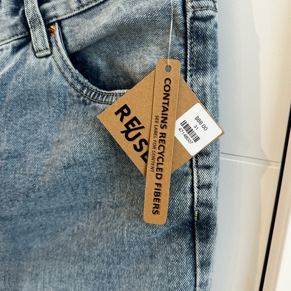 Re/used Cross over Jeans - Picture 5 of 6